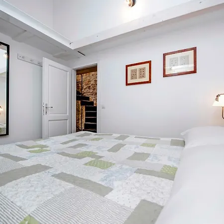 Apartament Casa Roccia Bianca *