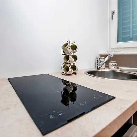 Apartament Casa Roccia Bianca *