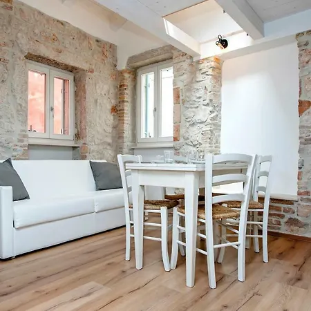 Casa Roccia Bianca *