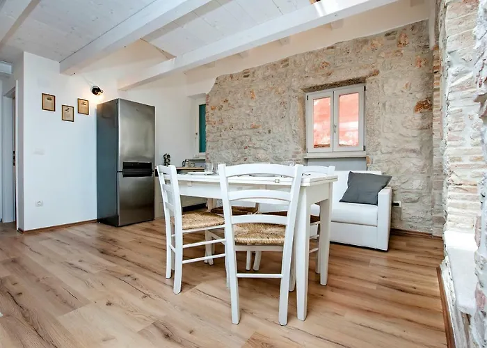 Casa Roccia Bianca *