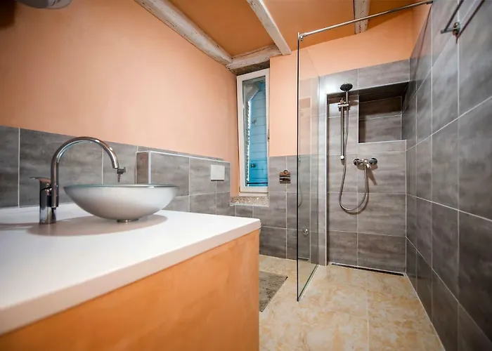 Διαμέρισμα Casa Roccia Bianca Ρόβινι