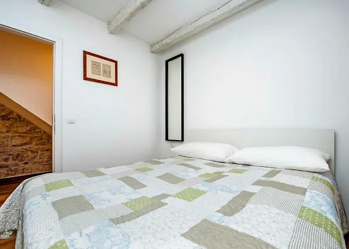 Casa Roccia Bianca * Ρόβινι