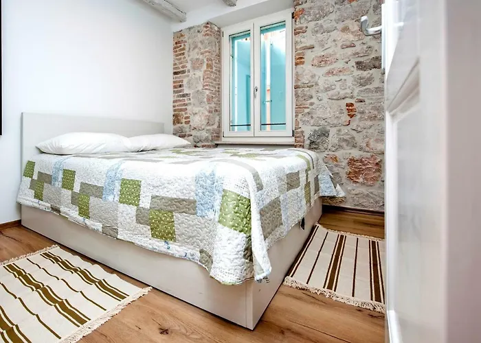 Διαμέρισμα Casa Roccia Bianca Ρόβινι