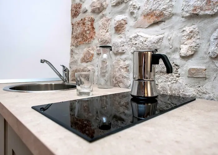 Casa Roccia Bianca * Ρόβινι